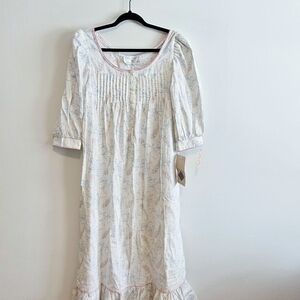 Ellen Weat For Queen Anne's Lace Cotton Petite Spring NightGown White Floral